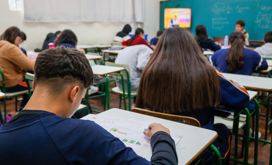 Paraná tem a melhor taxa de frequência escolar do ensino médio do Brasil