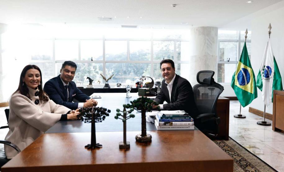 Ratinho Junior anuncia repasse de mais R$ 50 milhões para pavimentação em Ponta Grossa