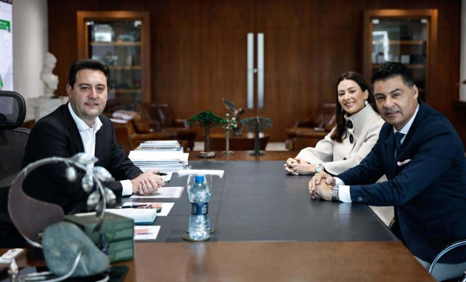 Ratinho Junior anuncia repasse de mais R$ 50 milhões para pavimentação em Ponta Grossa