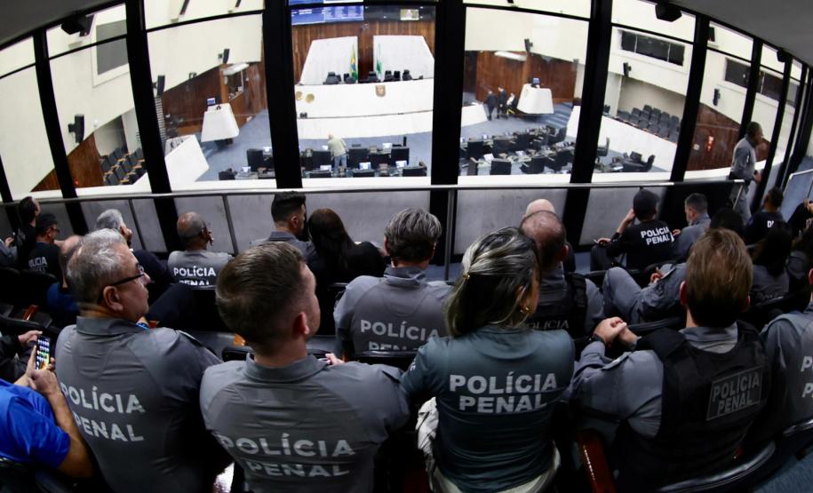 Aprovado projeto de lei que promove isonomia da Polícia Penal do Paraná com demais forças