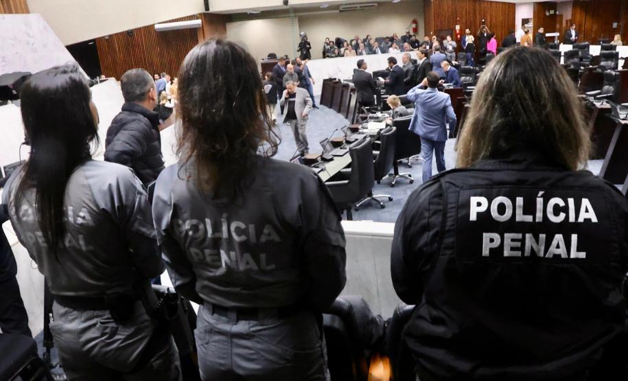 Aprovado projeto de lei que promove isonomia da Polícia Penal do Paraná com demais forças
