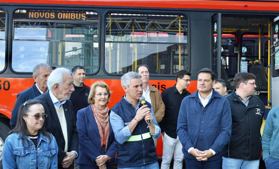 23 metros e quase 200 lugares: Paraná ganha primeiros ônibus superarticulados