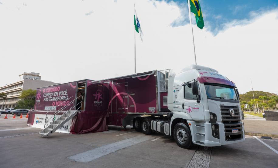 Paraná atinge marca de 35 mil atendimentos na Carreta Saúde da Mulher em 2026