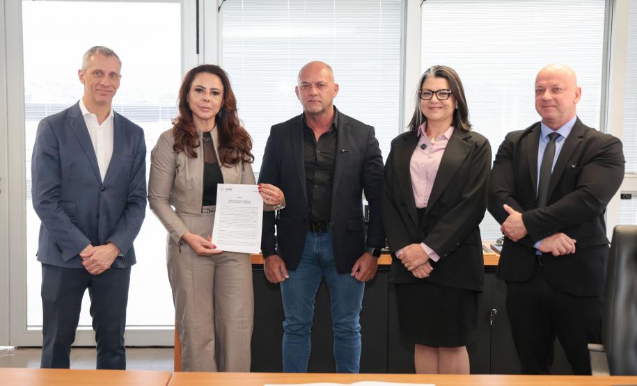 Estado e MPPR assinam termo de adesão à campanha “Sem Consciência, É Violência”