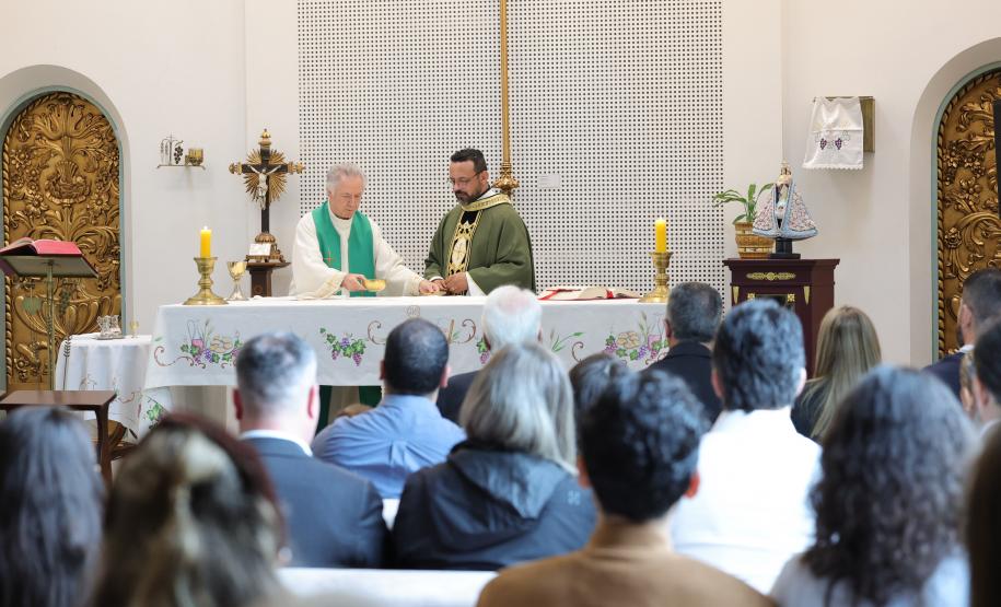 O vice governador Darci Piana participa nesta terca-feira (27), de missa com a Nossa Senhora do Rocio, Padroeira do Paraná