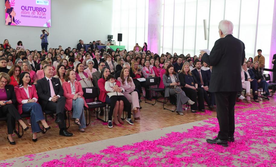 O governador Darci Piana participa nesta quarta-feira (28) do Lançamento do projeto "Paraná Cuida Delas" da Secretaria de Estado da Mulher, Igualdade Racial e Pessoa Idosa do Paraná.