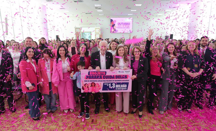 O governador Darci Piana participa nesta quarta-feira (28) do Lançamento do projeto "Paraná Cuida Delas" da Secretaria de Estado da Mulher, Igualdade Racial e Pessoa Idosa do Paraná.