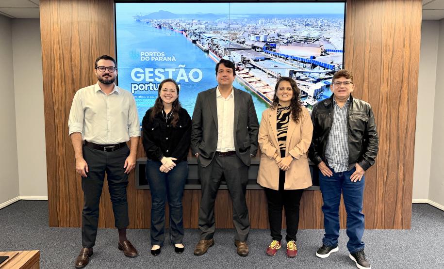 Referência: comitiva do Piauí visita a Portos do Paraná para conhecer gestão e logística
